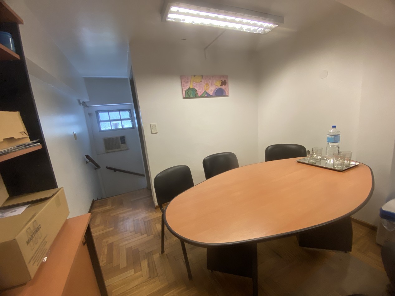 EXCELENTE LOCAL/OFICINA EN ALQUILER EN FLORIDA