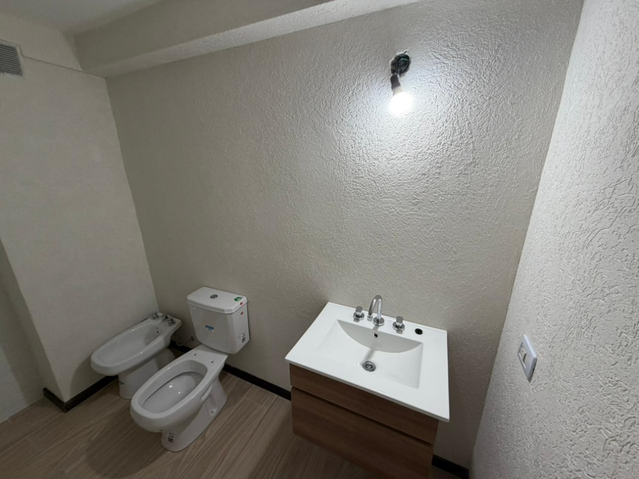 Impecable departamento a estrenar de tres ambientes en venta en Parque Chacabuco!