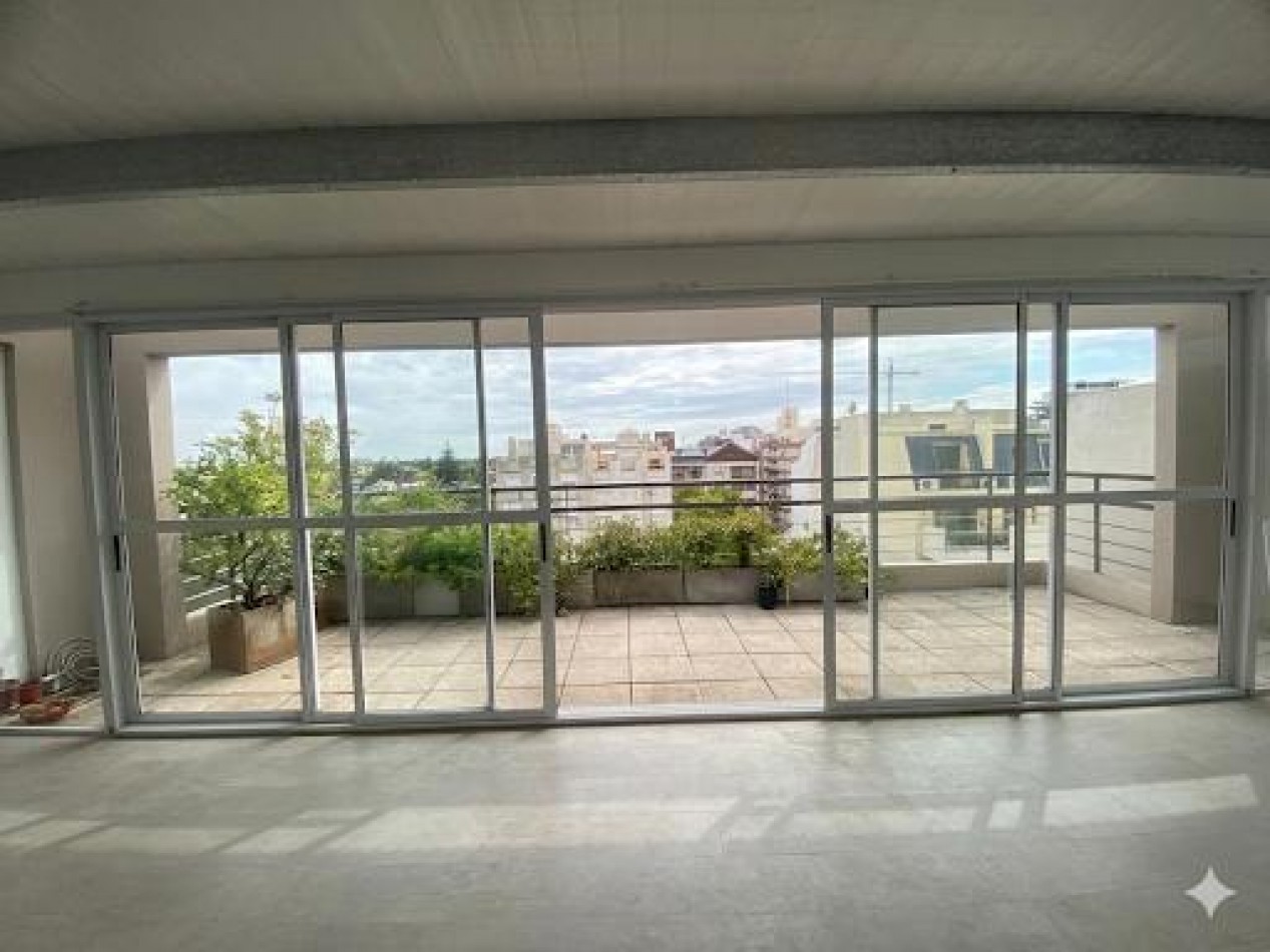 Impecable tres amb  + amplio sum privado con terraza y con cochera en alquiler - Florida