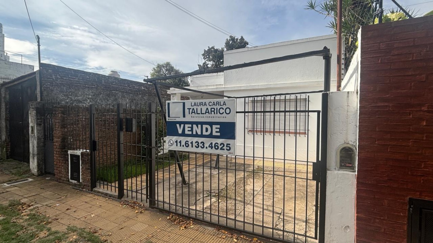 OPORTUNIDAD COMPRA - VENTA CASA EN VILLA BALLESTER EN GRAN LOTE