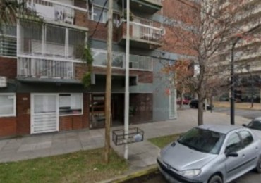 Cochera Super Amplia en Caseros. Excelente Ubicacion.