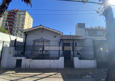 Hermosa casa de tres ambientes con jardin en Virreyes